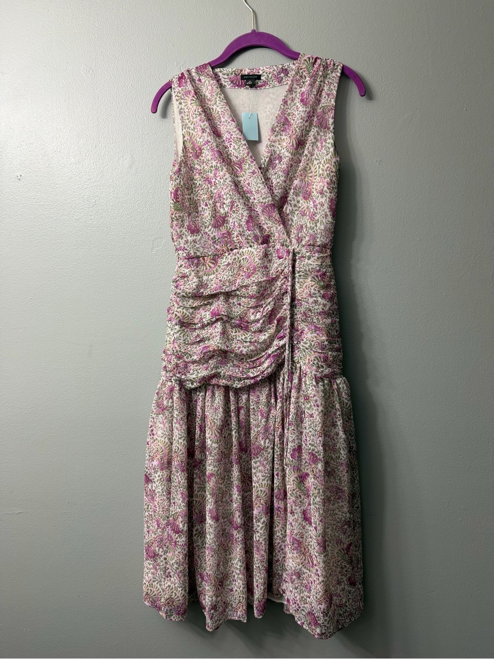 Ann Taylor women’s floral ruched flare midi dress . 0 petite
